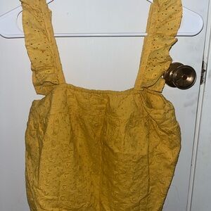 Francescas top with a tie in the back